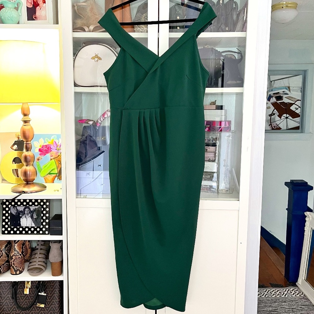 Dark Green Off Shoulder with Leg Slit Holiday Style Dress Size 12